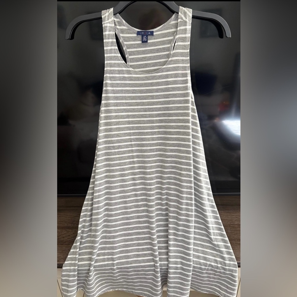 UK2LA SUMMER DRESS SZ SMALL